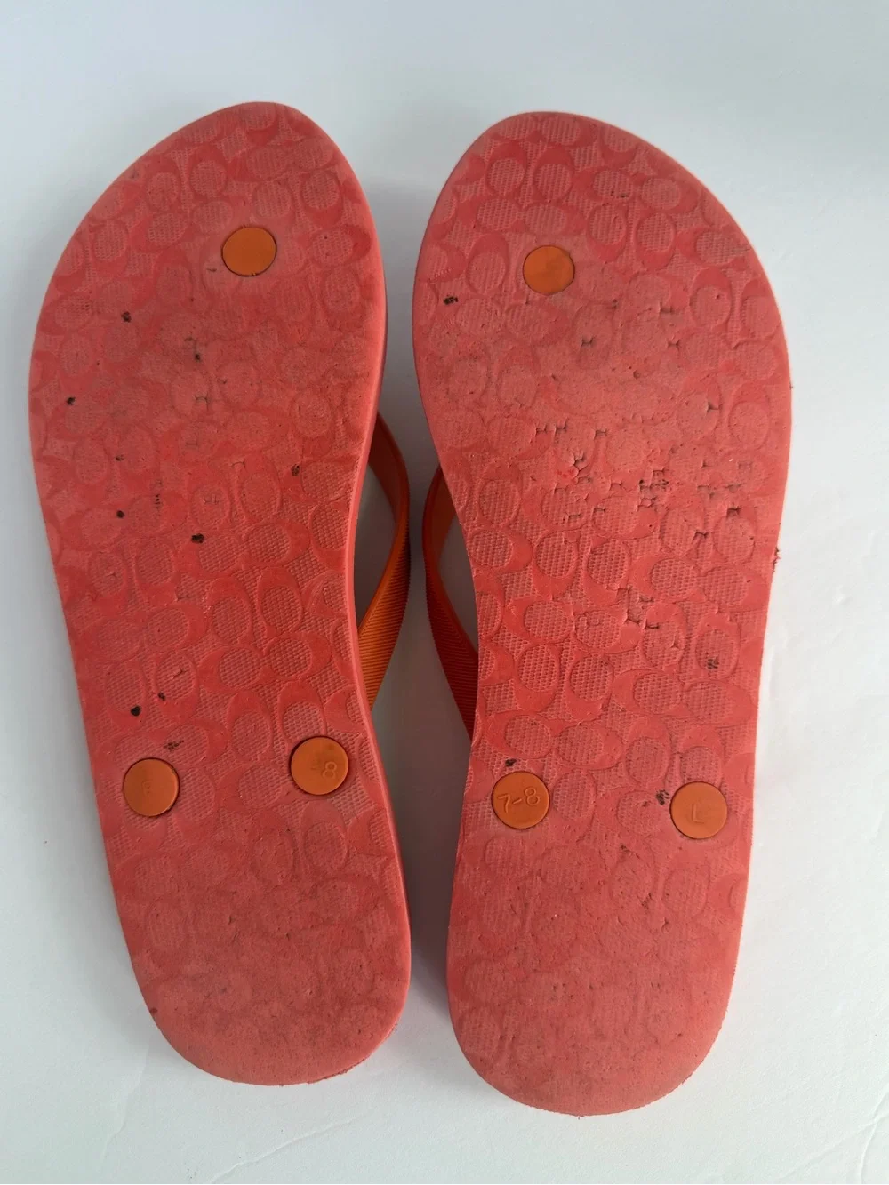COACH Amel Coral Orange Polka Dot Flip Flops Sandals Gold Bow Women’s 7–8